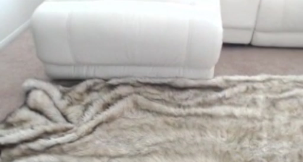 BellaReis video thumbnail
