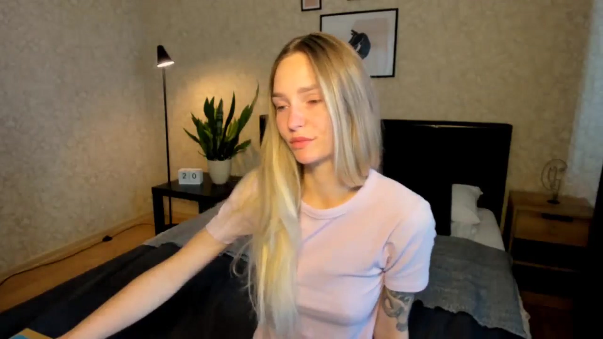 Miliain video thumbnail