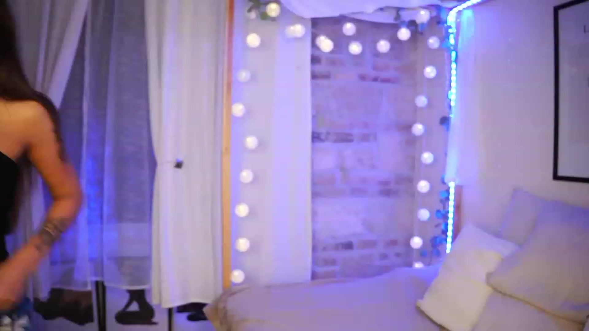 Lisamelow video thumbnail