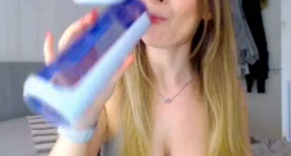 Sarah_Louise_ video thumbnail