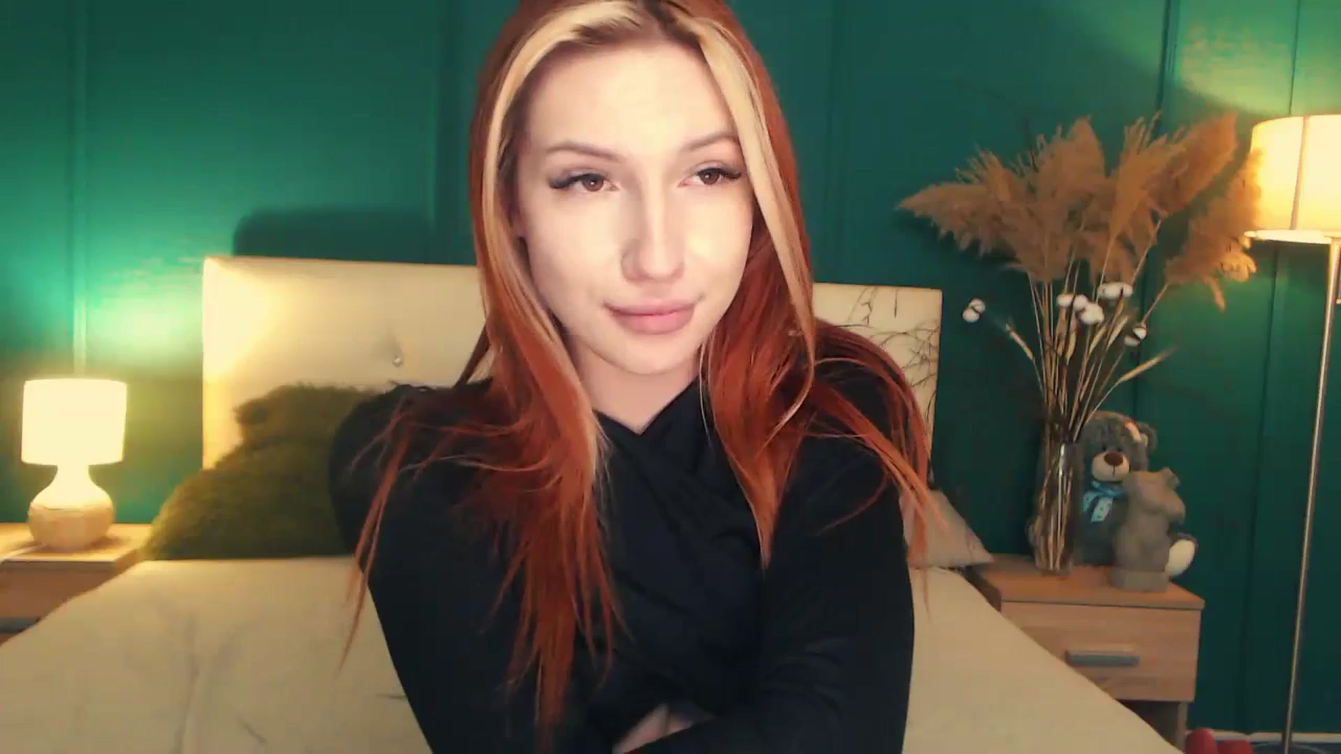 LovelyGin video thumbnail