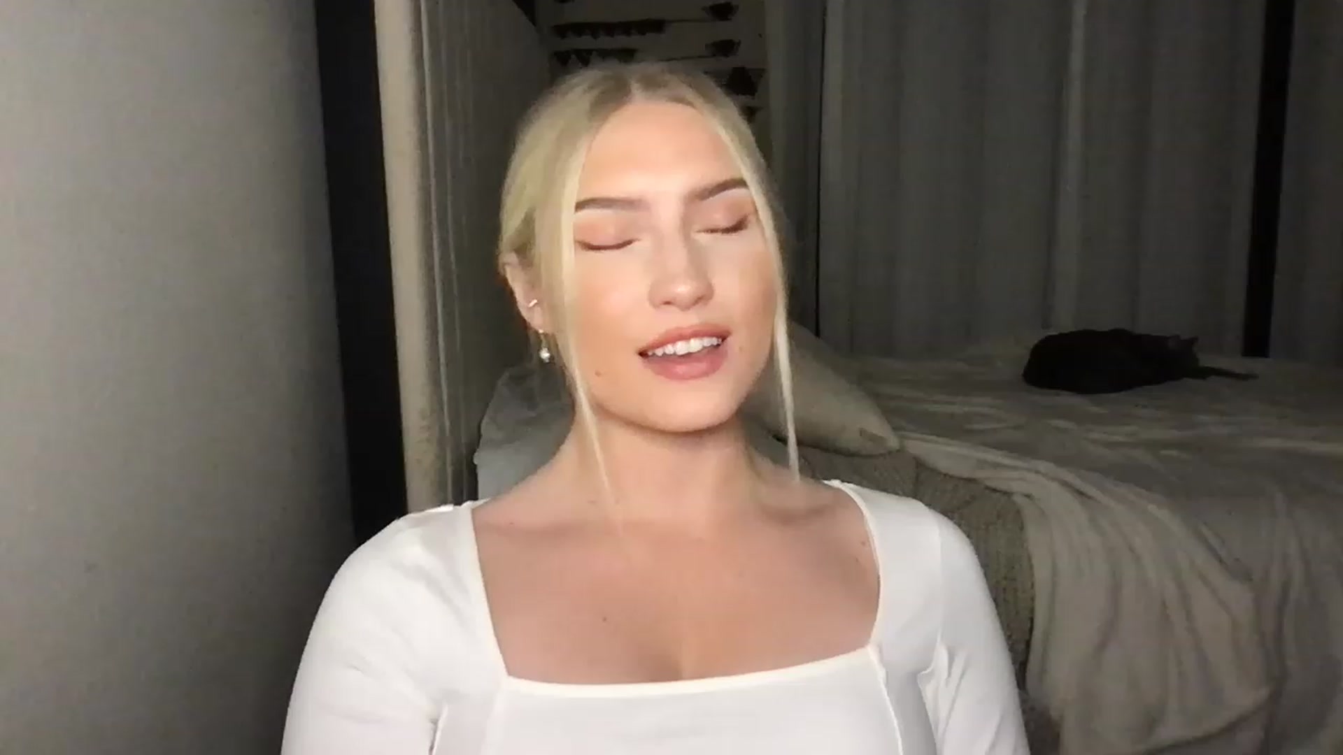 Thezabrina video thumbnail