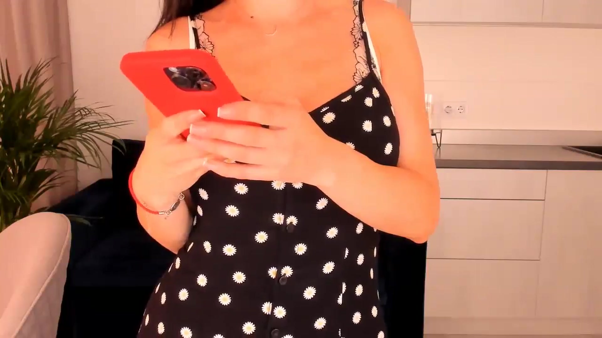 Annalils video thumbnail