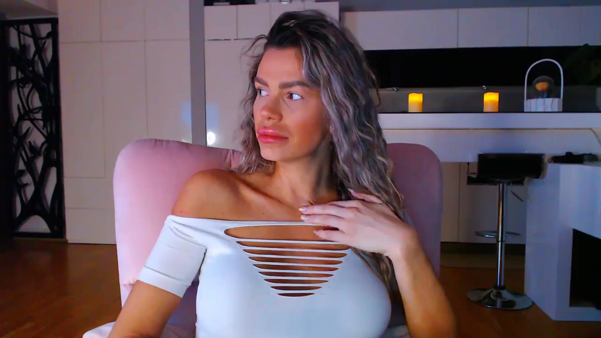 D_y_y video thumbnail