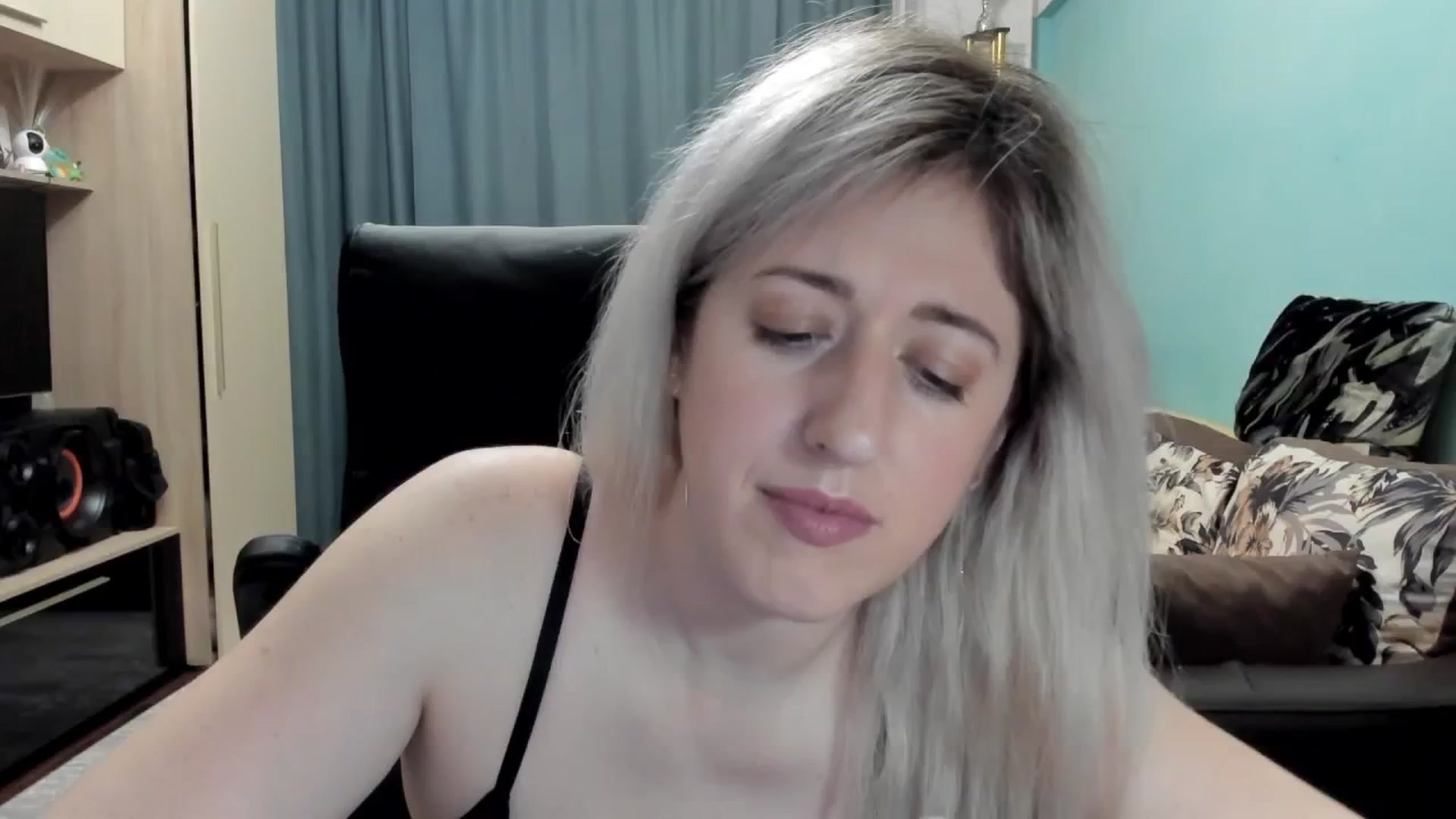 SweetDelia_ video thumbnail
