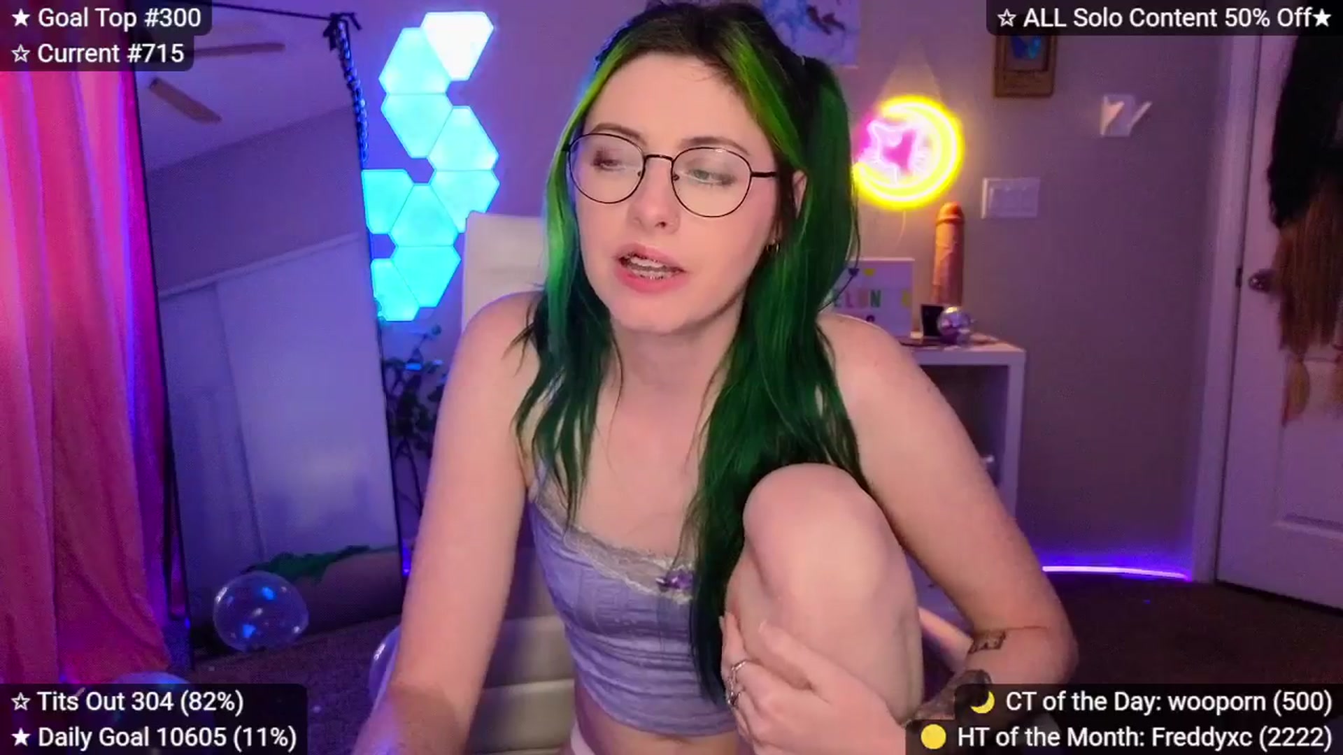 elunaxc video thumbnail