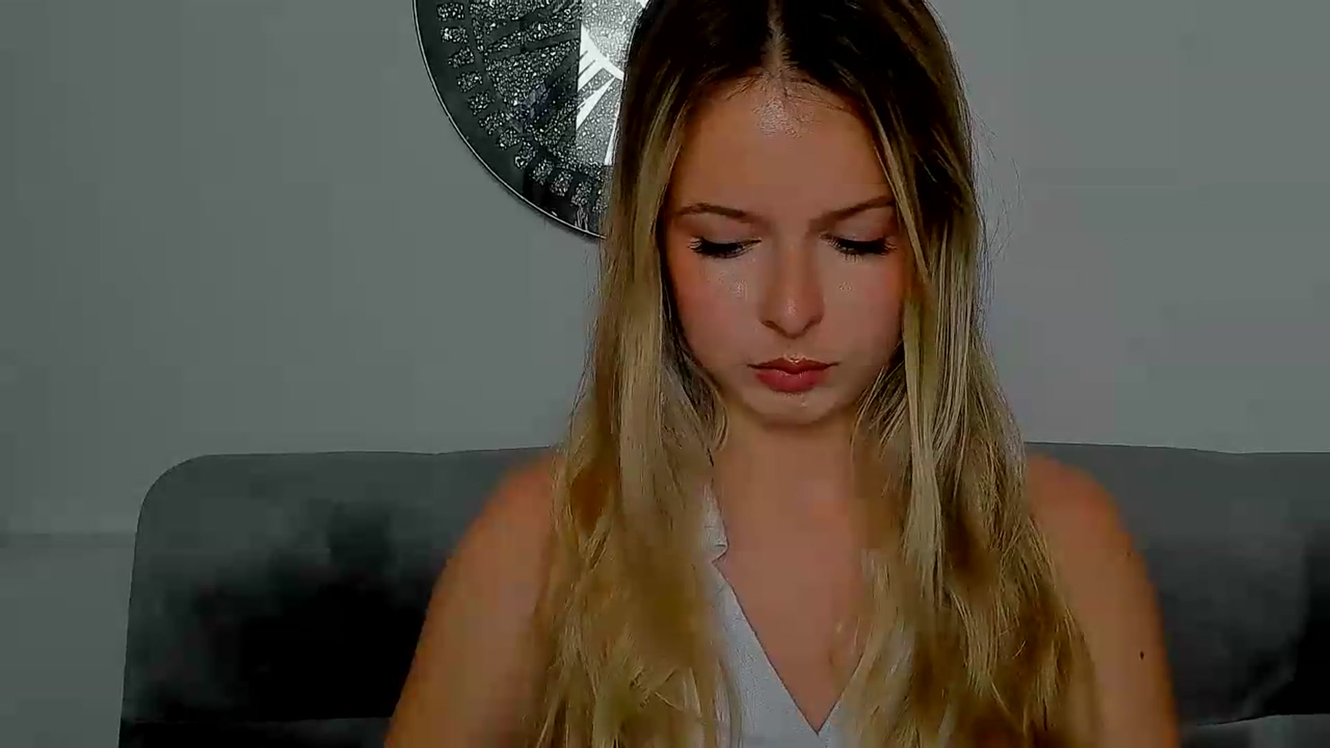 EveliBloo video thumbnail