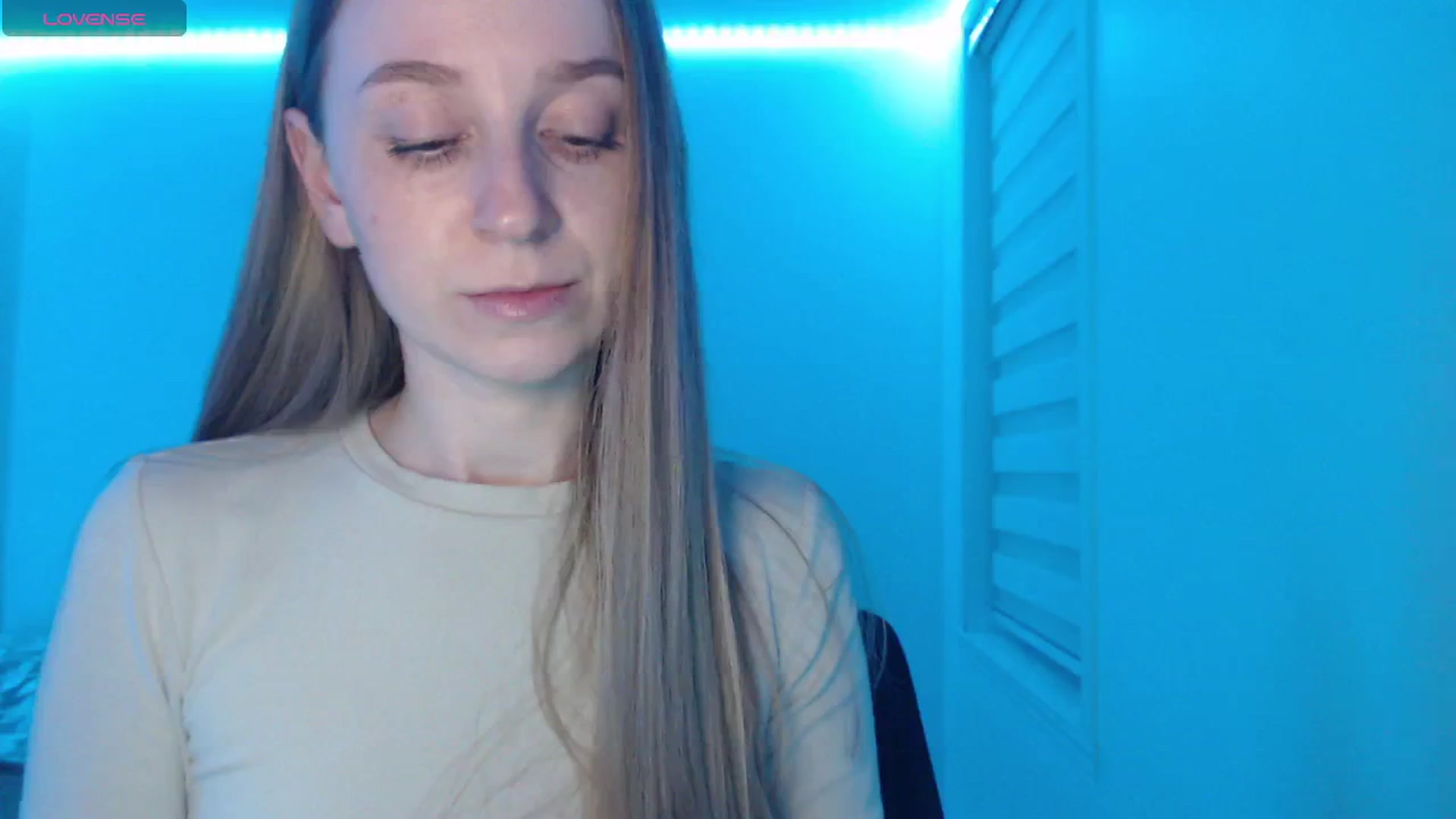 PetitAnge_ video thumbnail