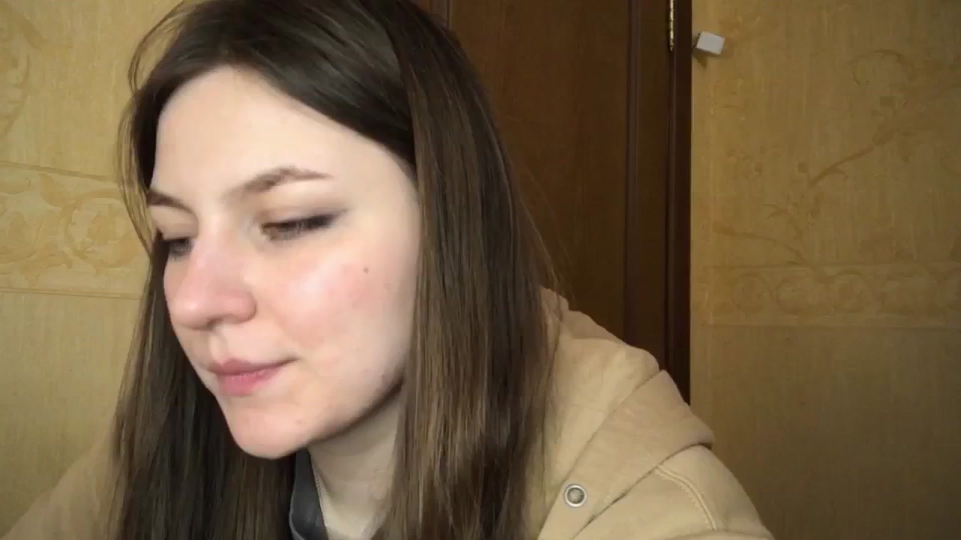 OliviEve video thumbnail