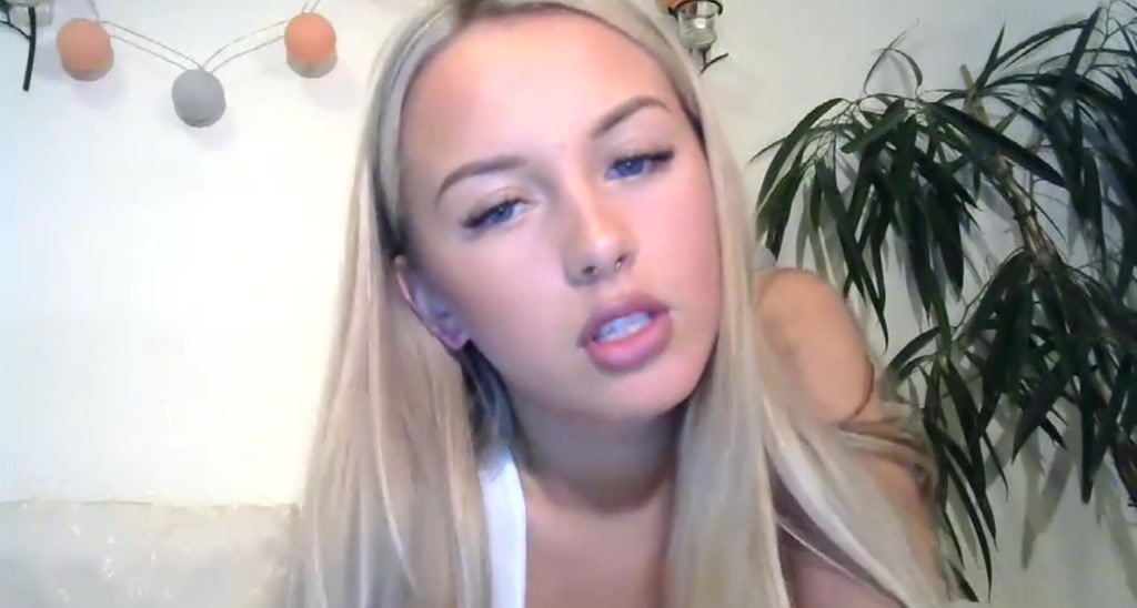 GoldenAndrea video thumbnail