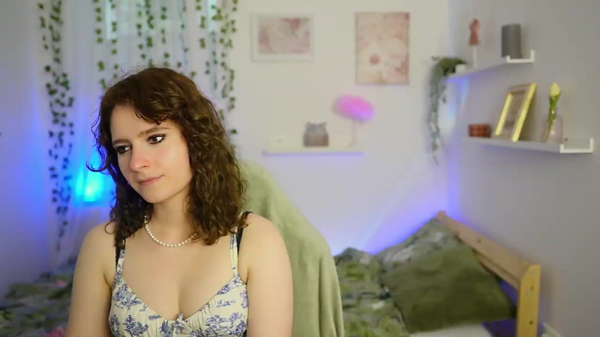Emily_Paris18 video thumbnail