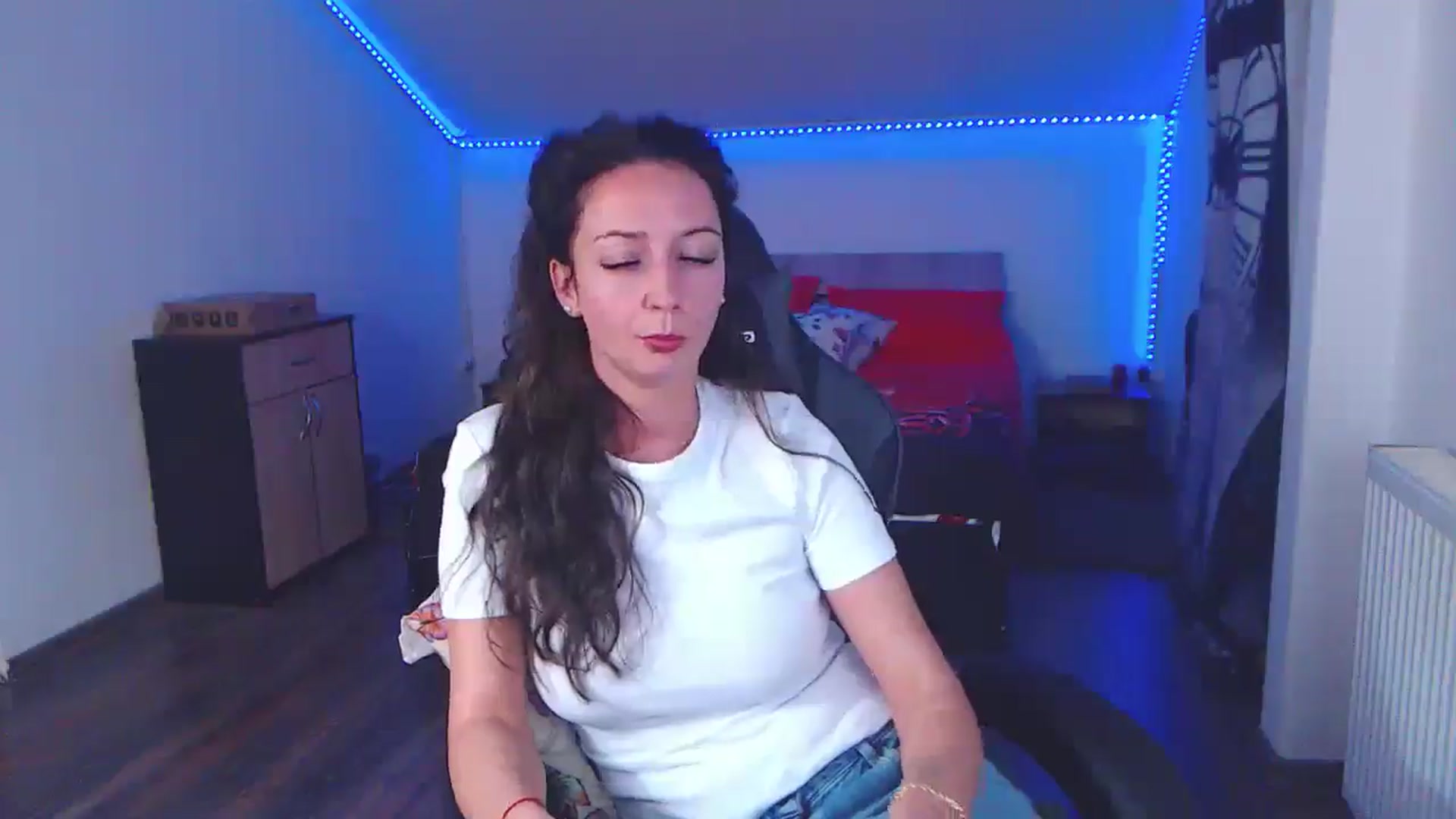SlimCurly video thumbnail