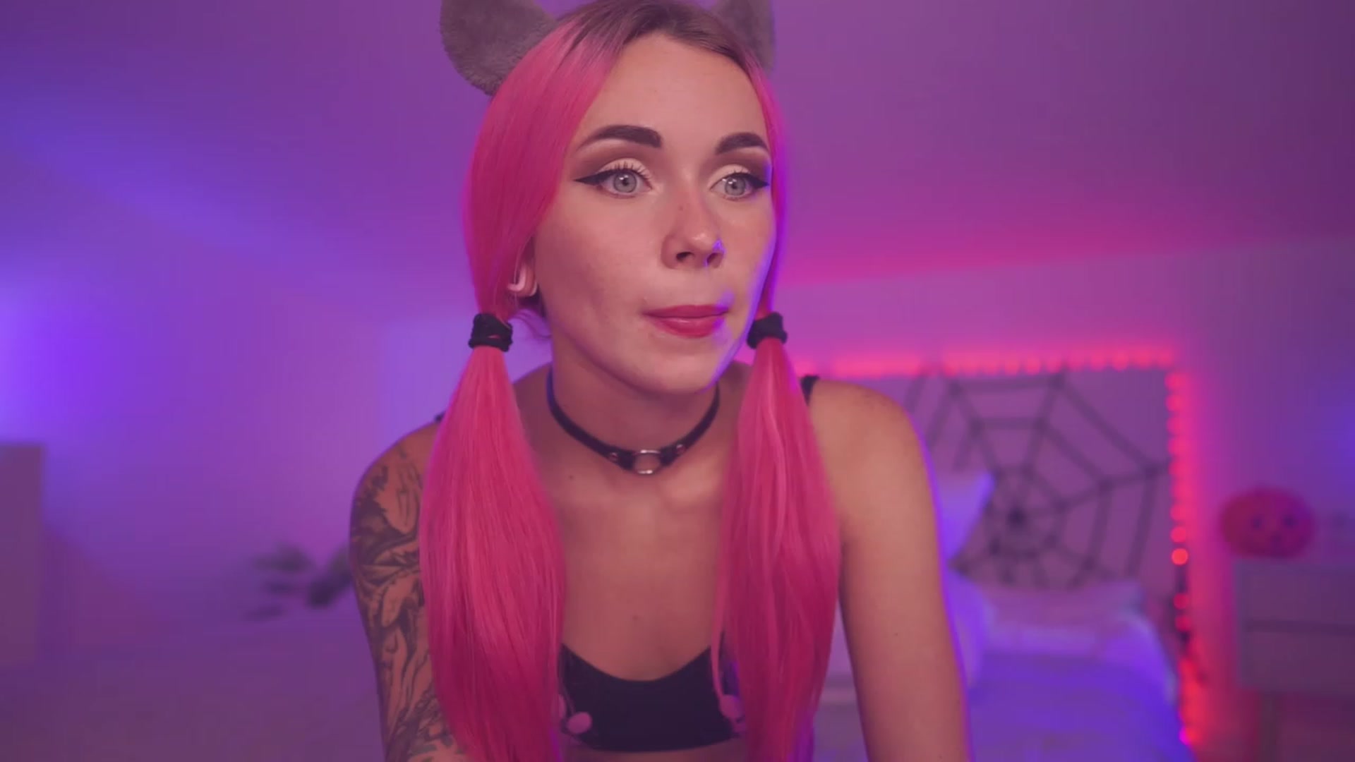 Sarah_Pink video thumbnail