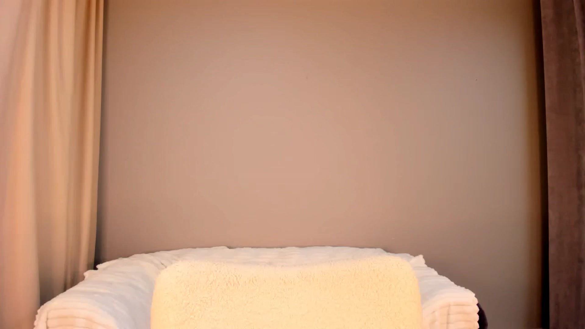 Annalils video thumbnail