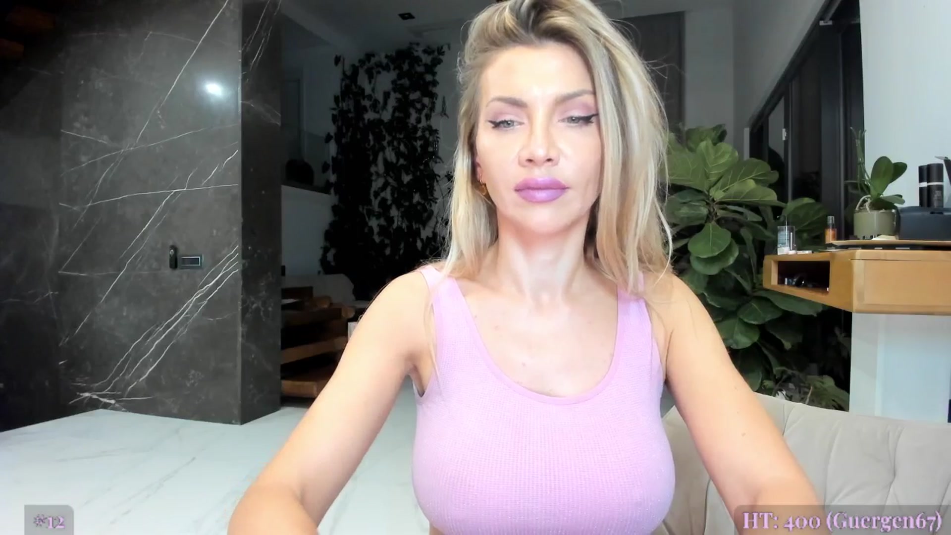 AweJolie video thumbnail