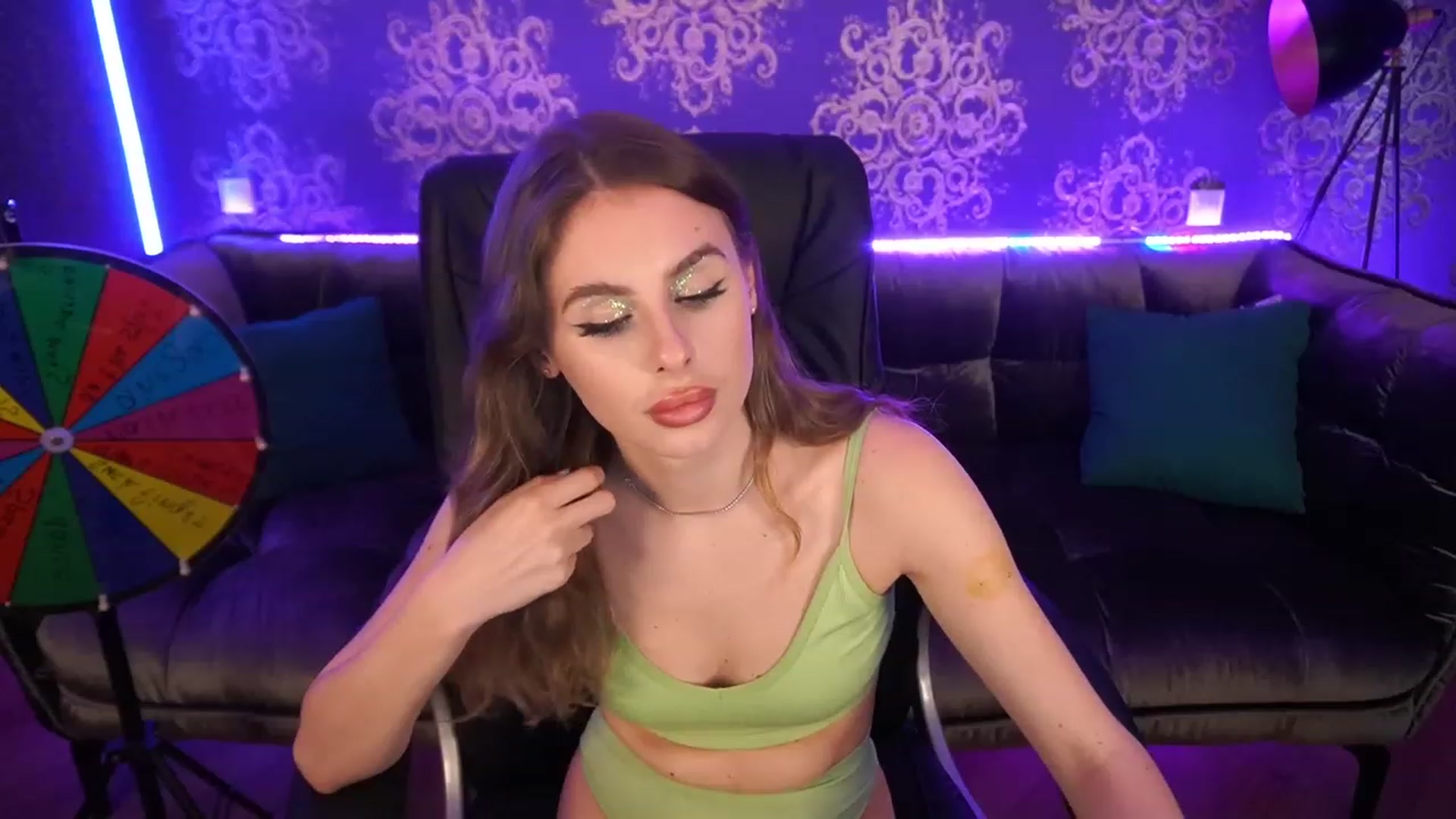 MissGadriela video thumbnail