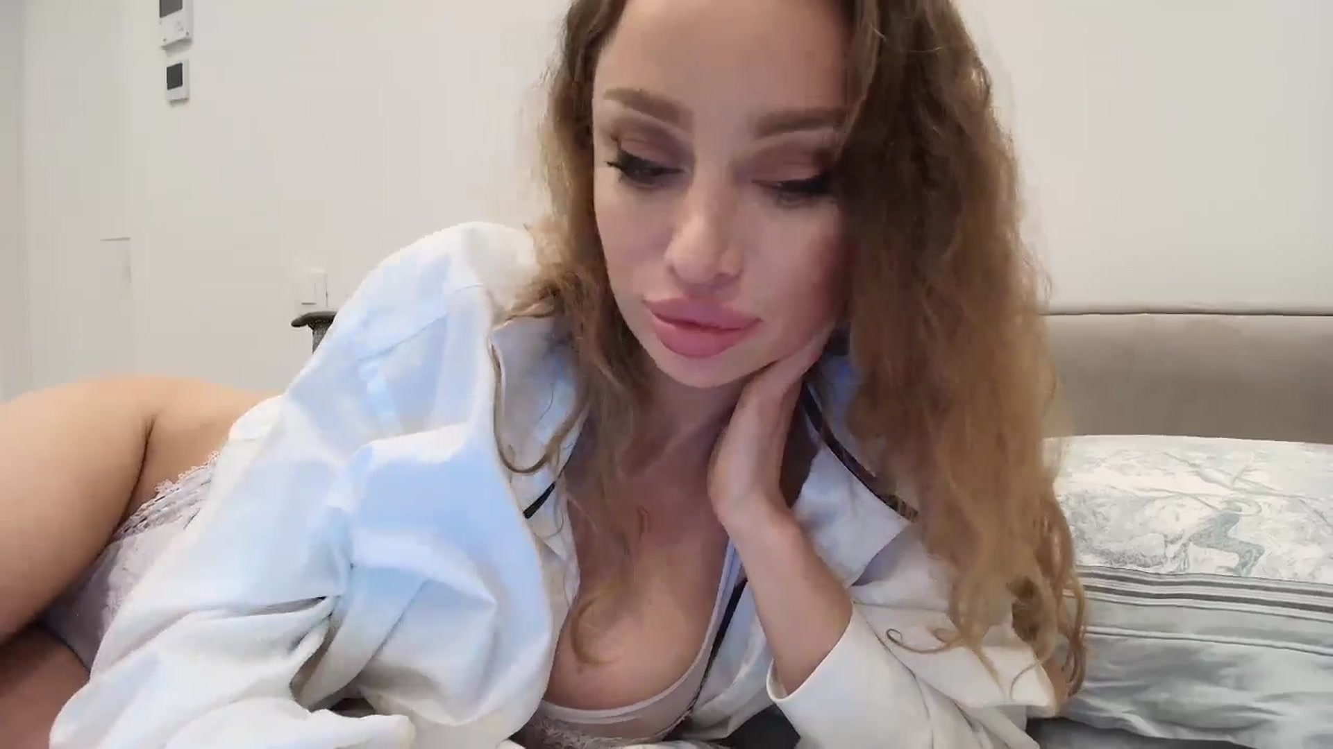 Anayys video thumbnail