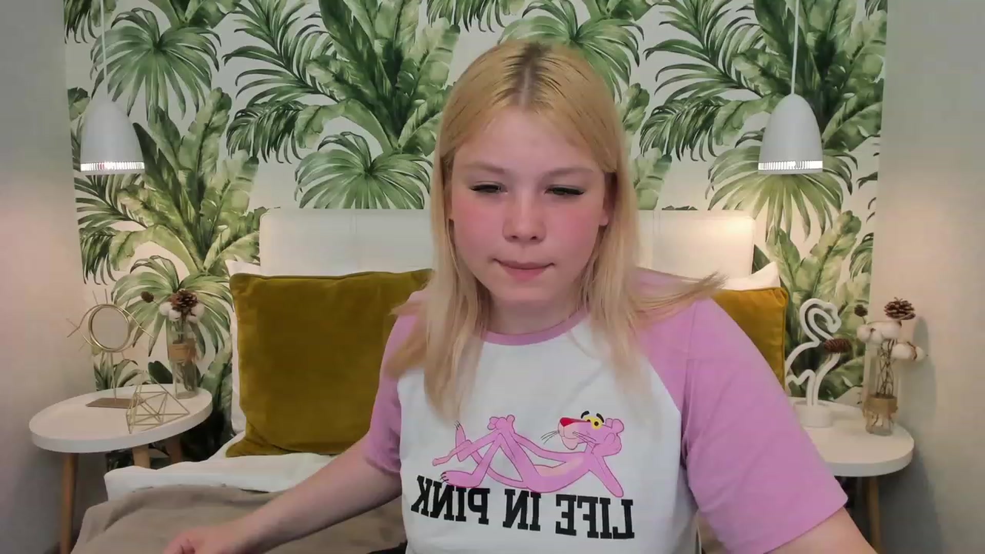 AvyPearl video thumbnail
