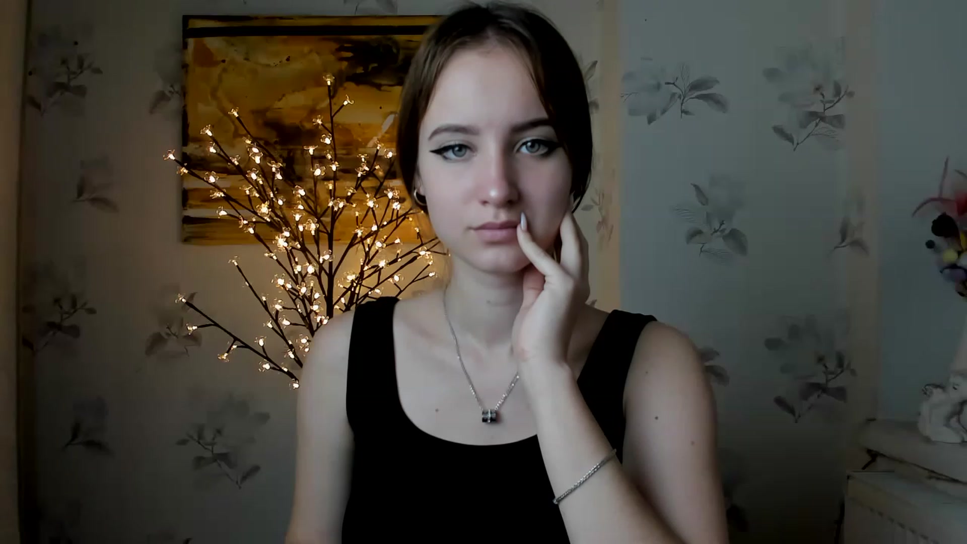 MuffinGirl video thumbnail
