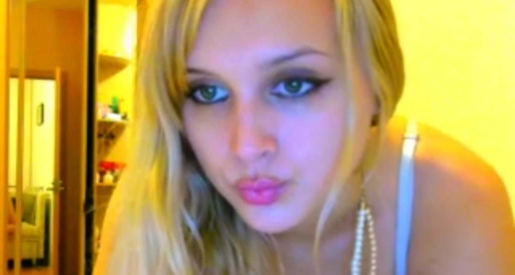 Selesta_ video thumbnail