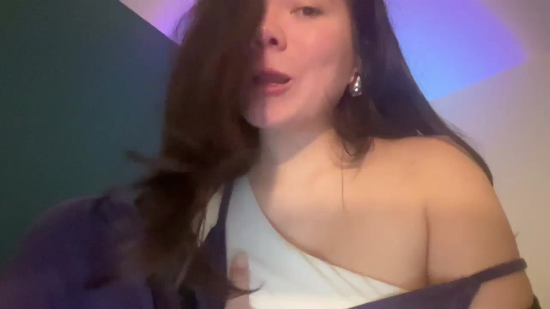 imava video thumbnail