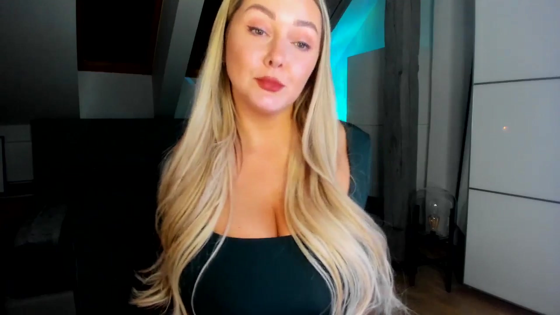 Mi_Ha video thumbnail
