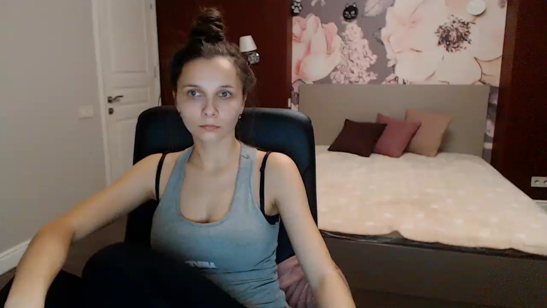 Karina_Mils video thumbnail