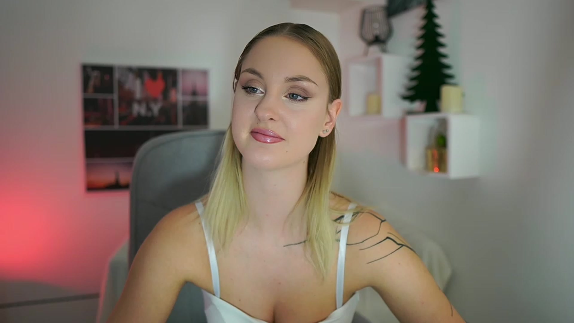 NatalliaStarr video thumbnail