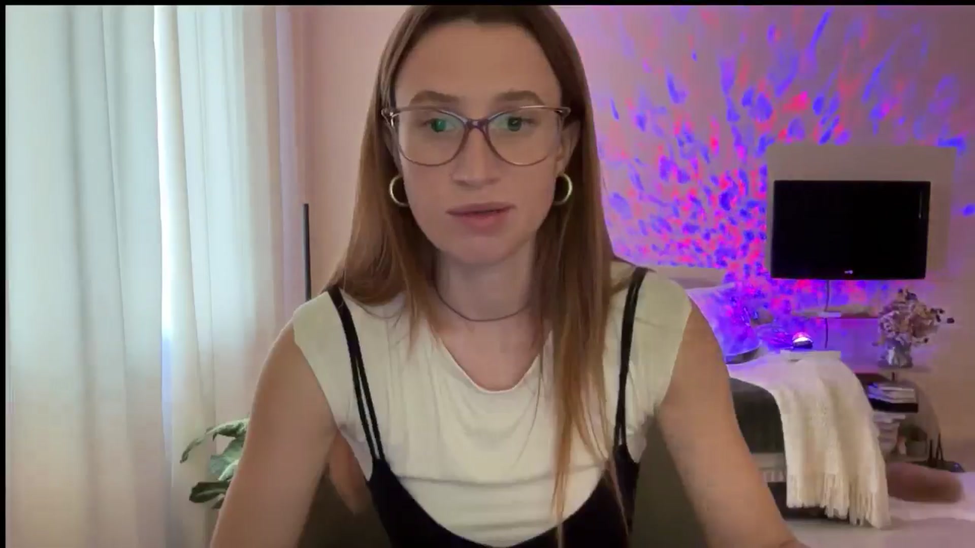 LovelyBvnny video thumbnail