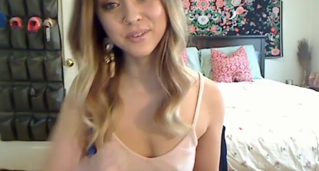 Sunny_Foxx video thumbnail