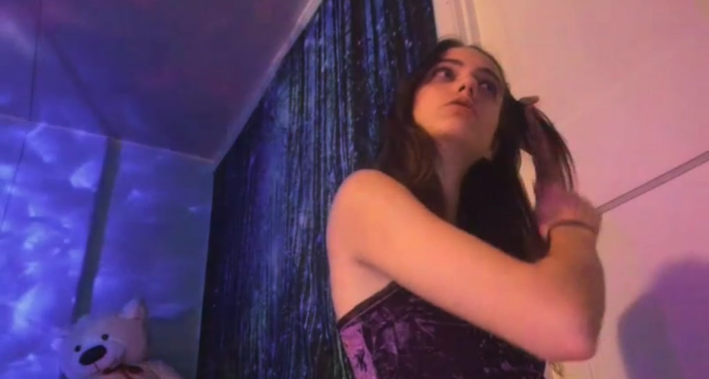 NaomiDee video thumbnail