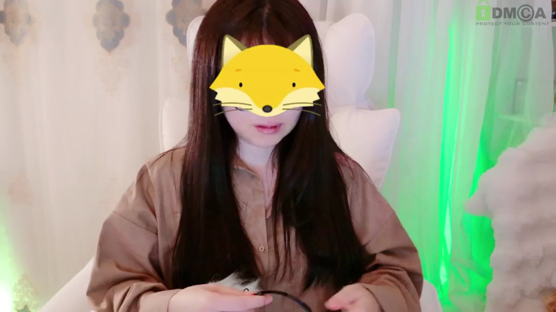 meowtheworld video thumbnail