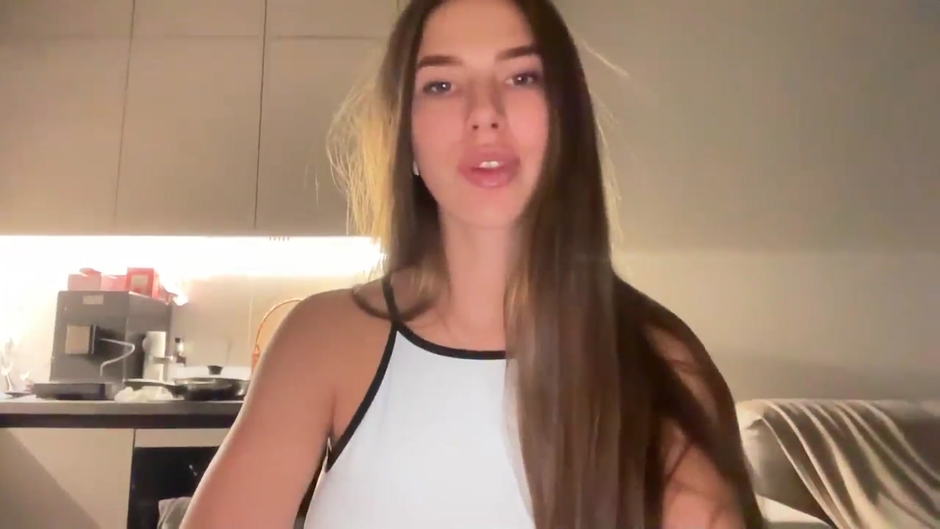 kissfreeze video thumbnail