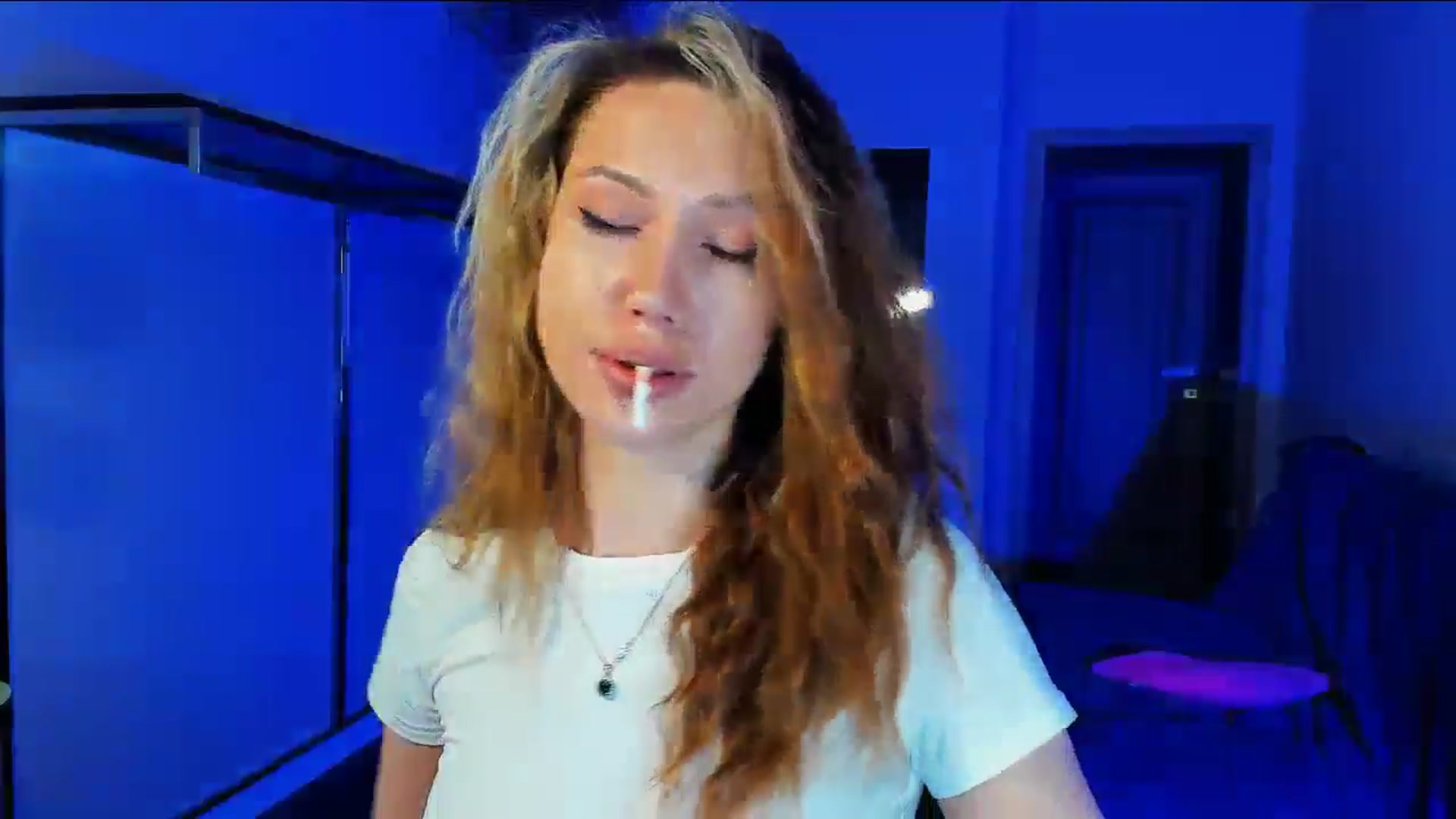 LovelyGin video thumbnail
