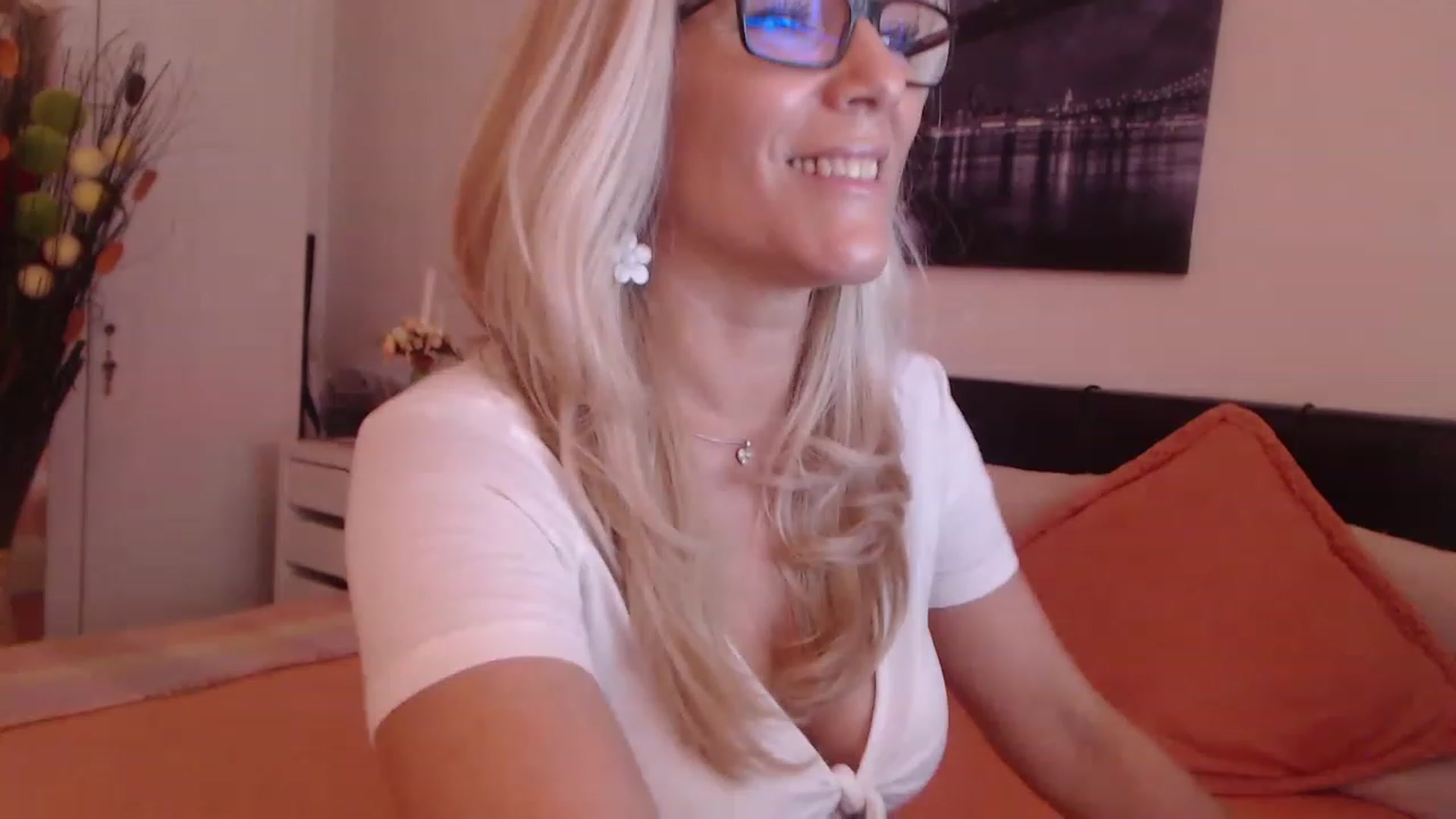 Reeya71 video thumbnail