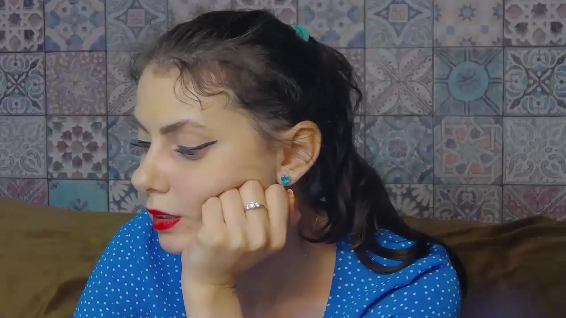 MissAracely video thumbnail
