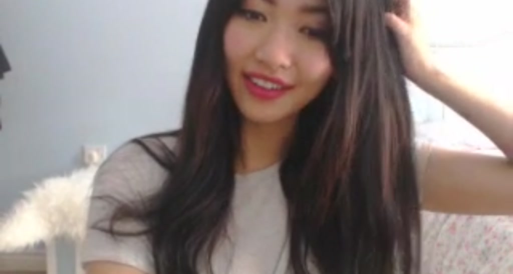 MissReinaT video thumbnail