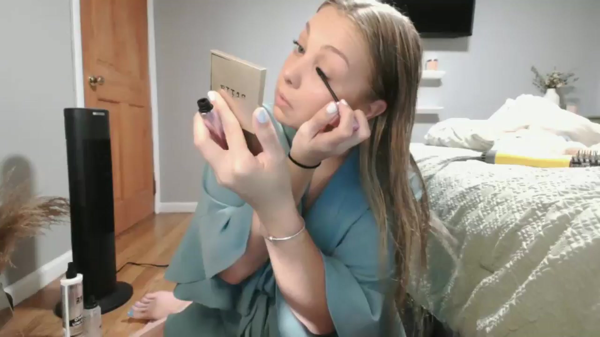 Lovelyleah video thumbnail