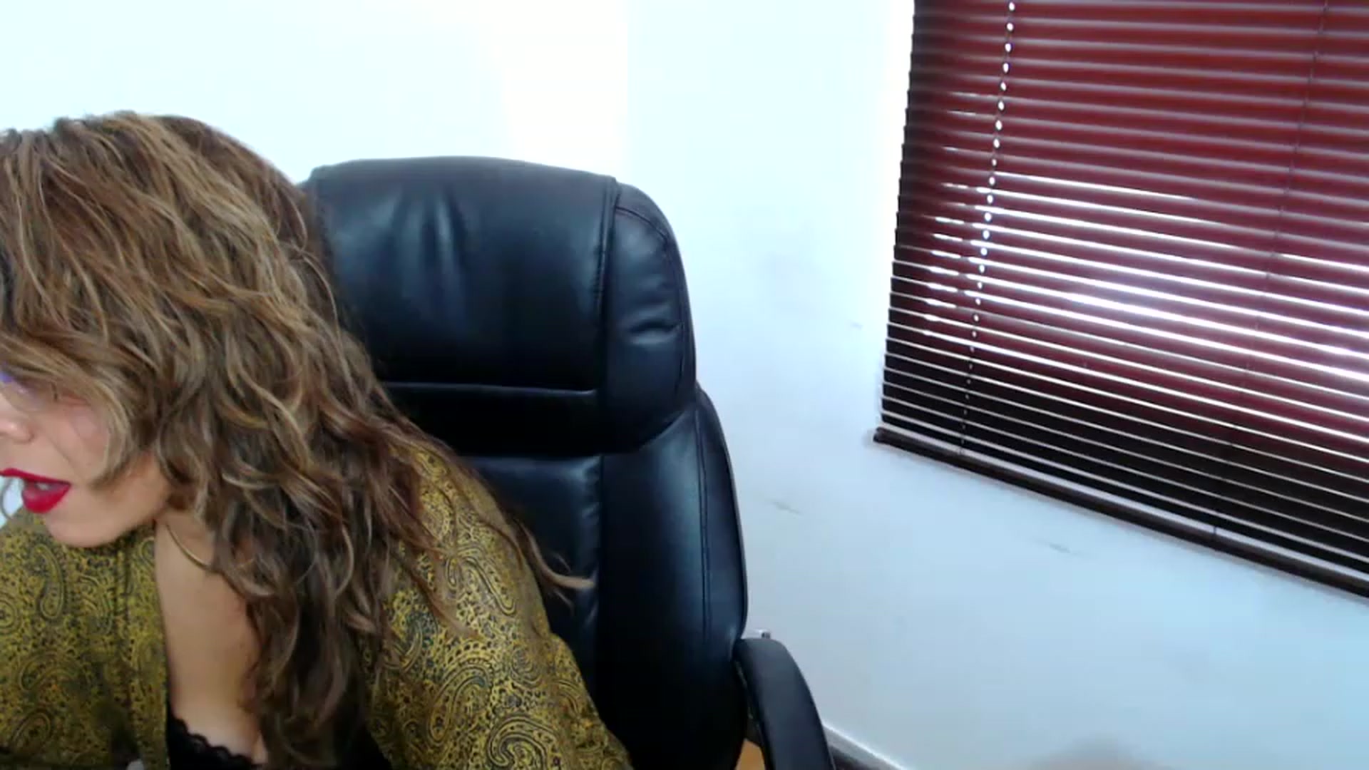 office_secret video thumbnail
