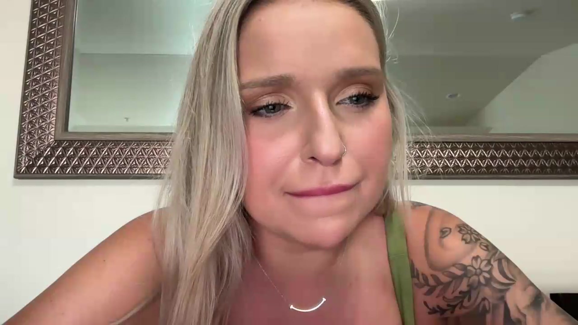 KissMyTitsPls video thumbnail