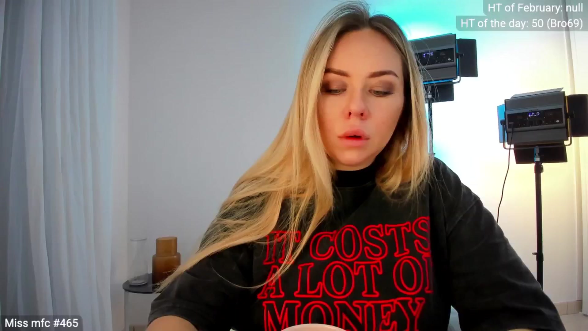 Linda_0nline video thumbnail