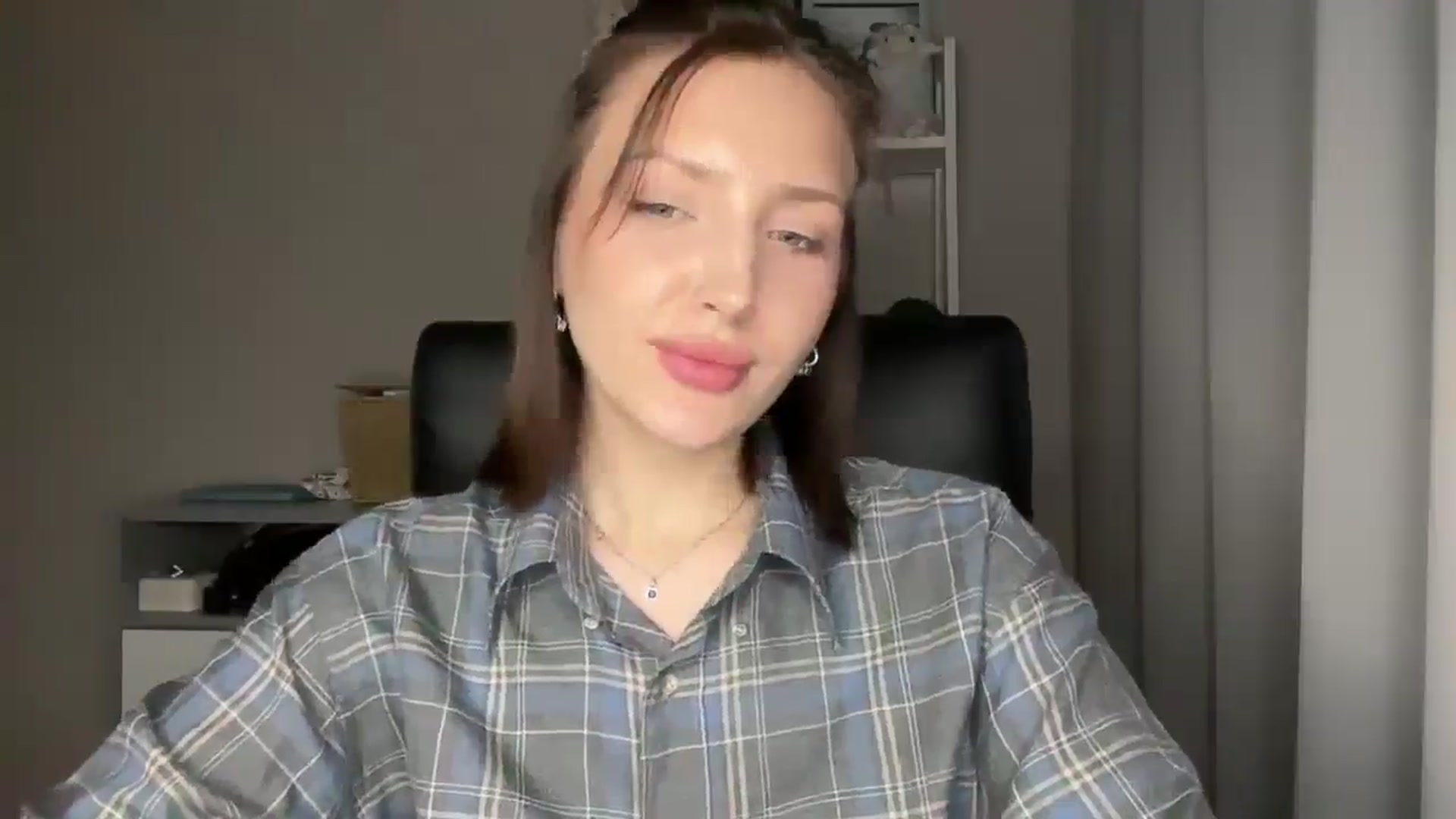 Di_Pearl video thumbnail