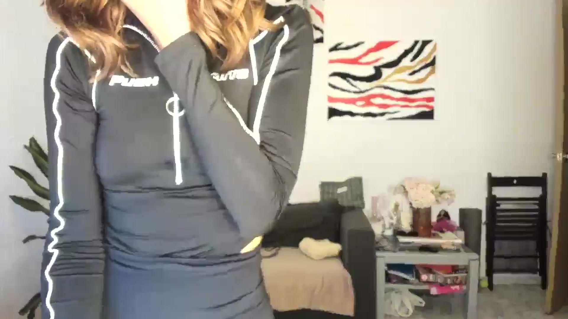 AhahaGirl video thumbnail