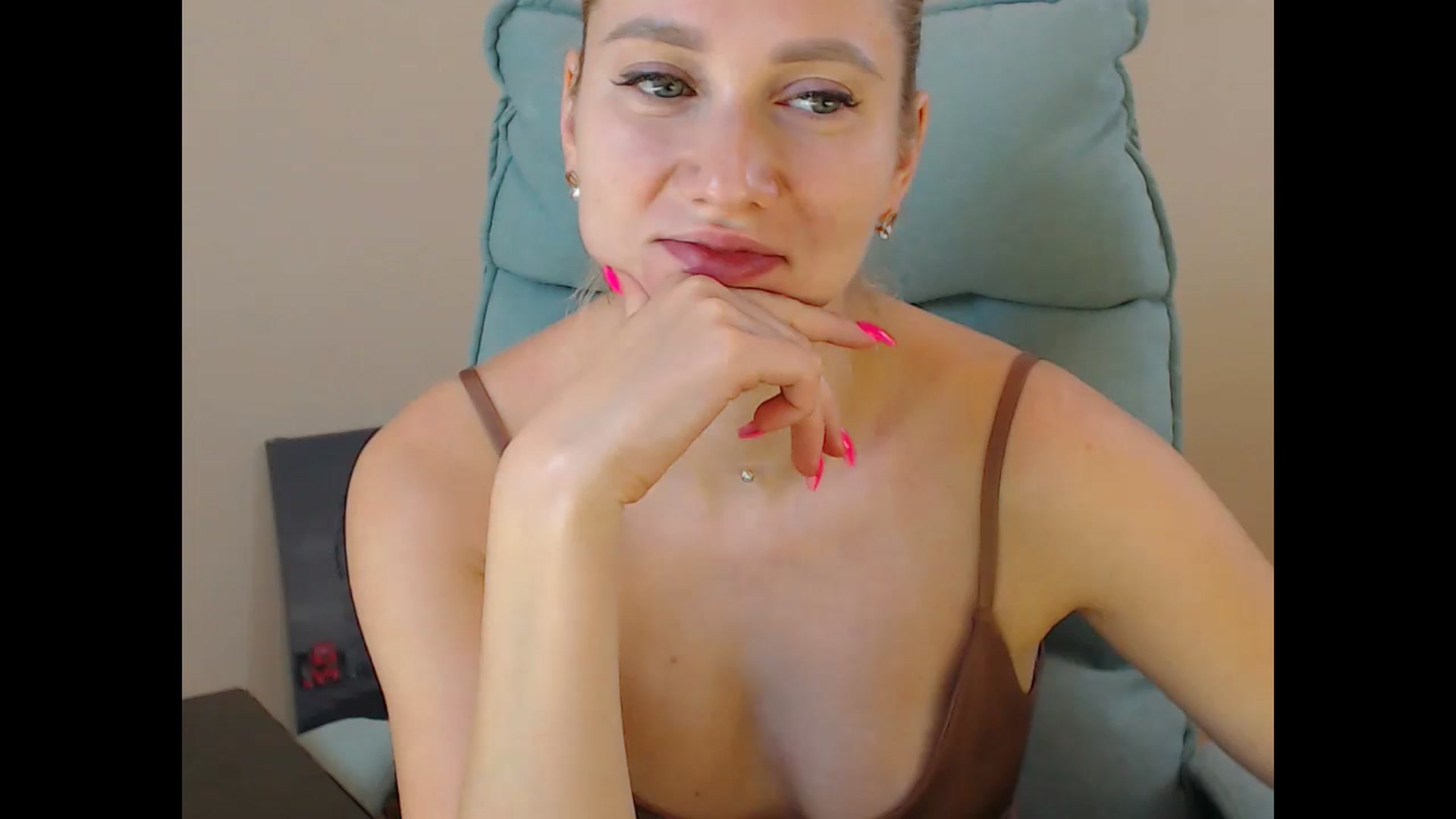 Miss_Sylvia video thumbnail
