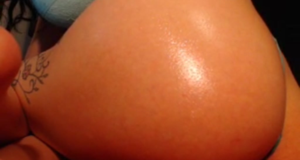 PetiteC video thumbnail