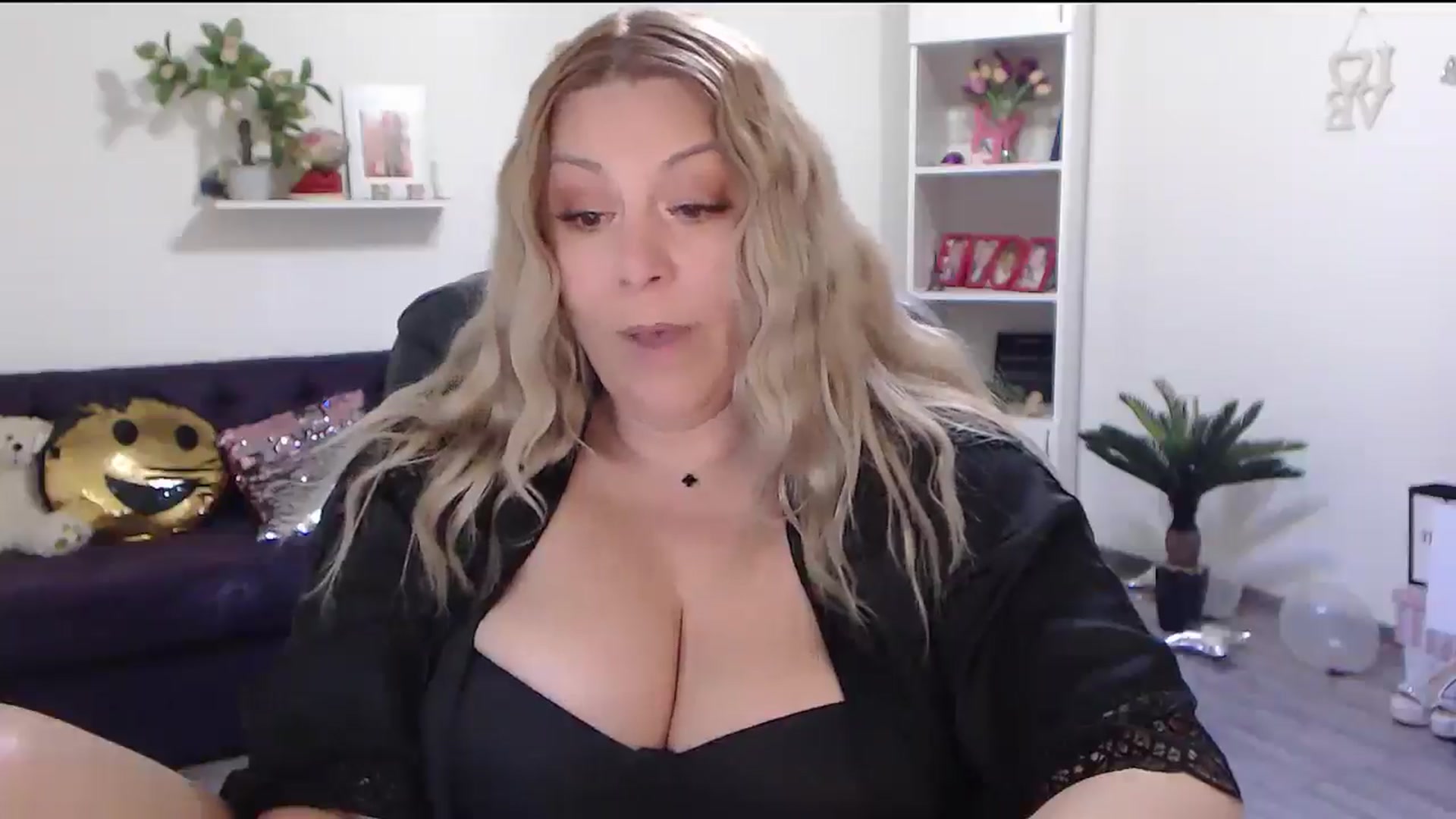 A_baby_Boo video thumbnail