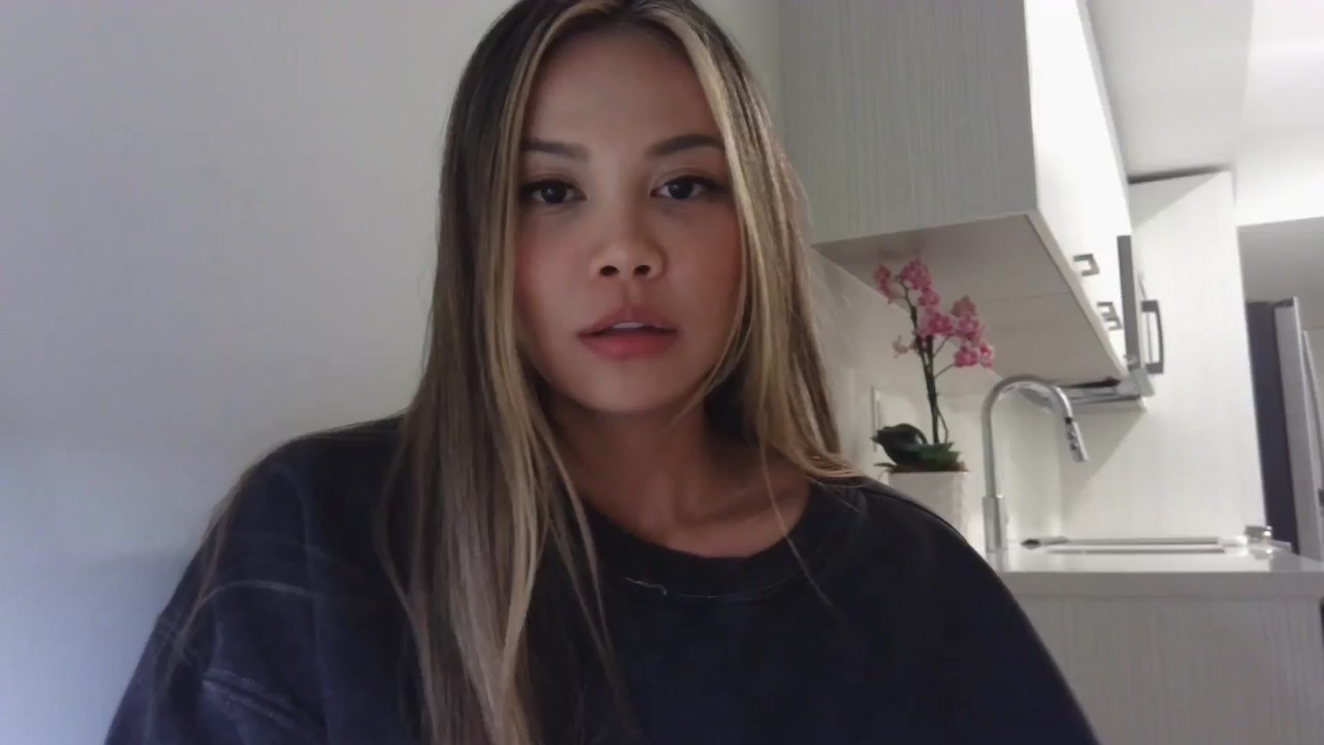 XX_Angel video thumbnail