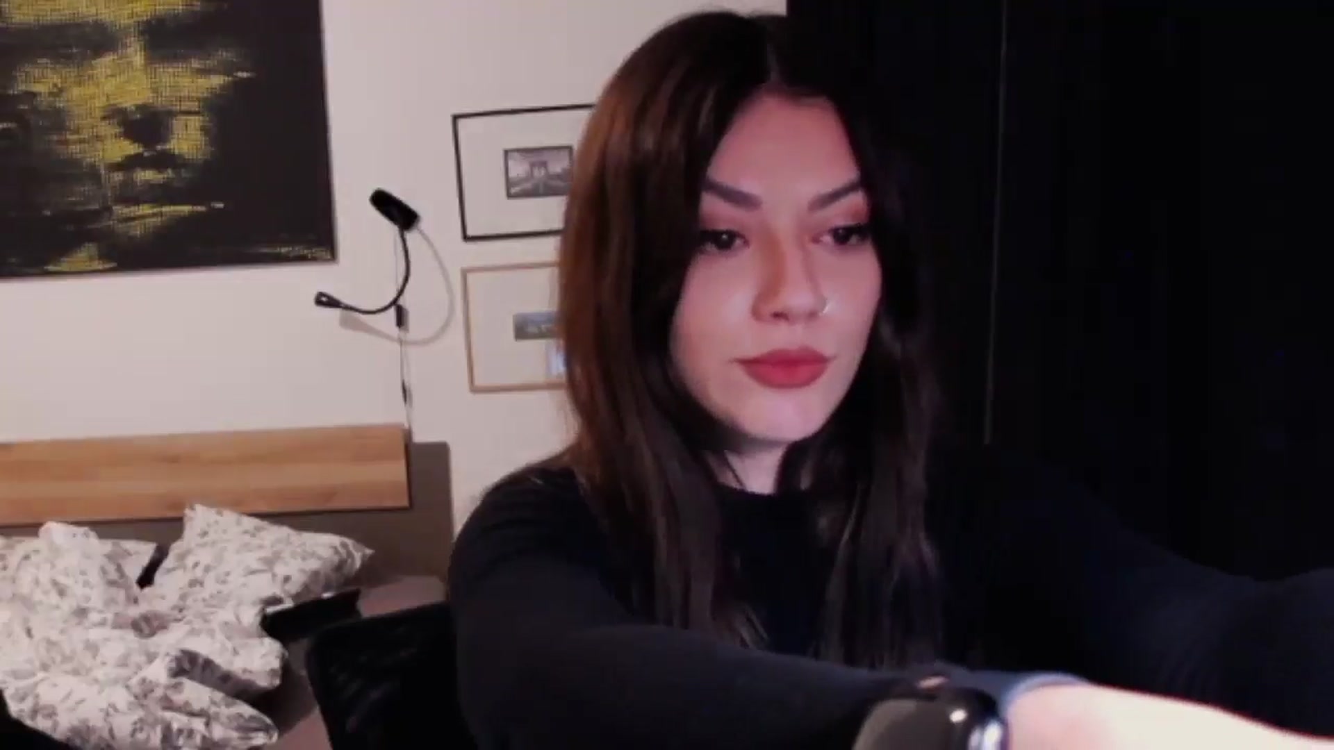 RiriBee video thumbnail