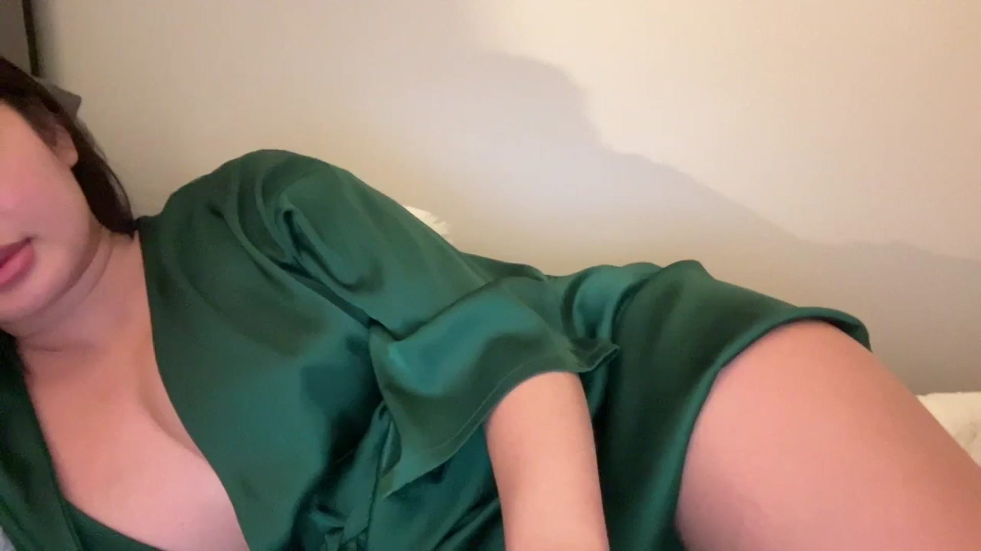 MsAkira video thumbnail