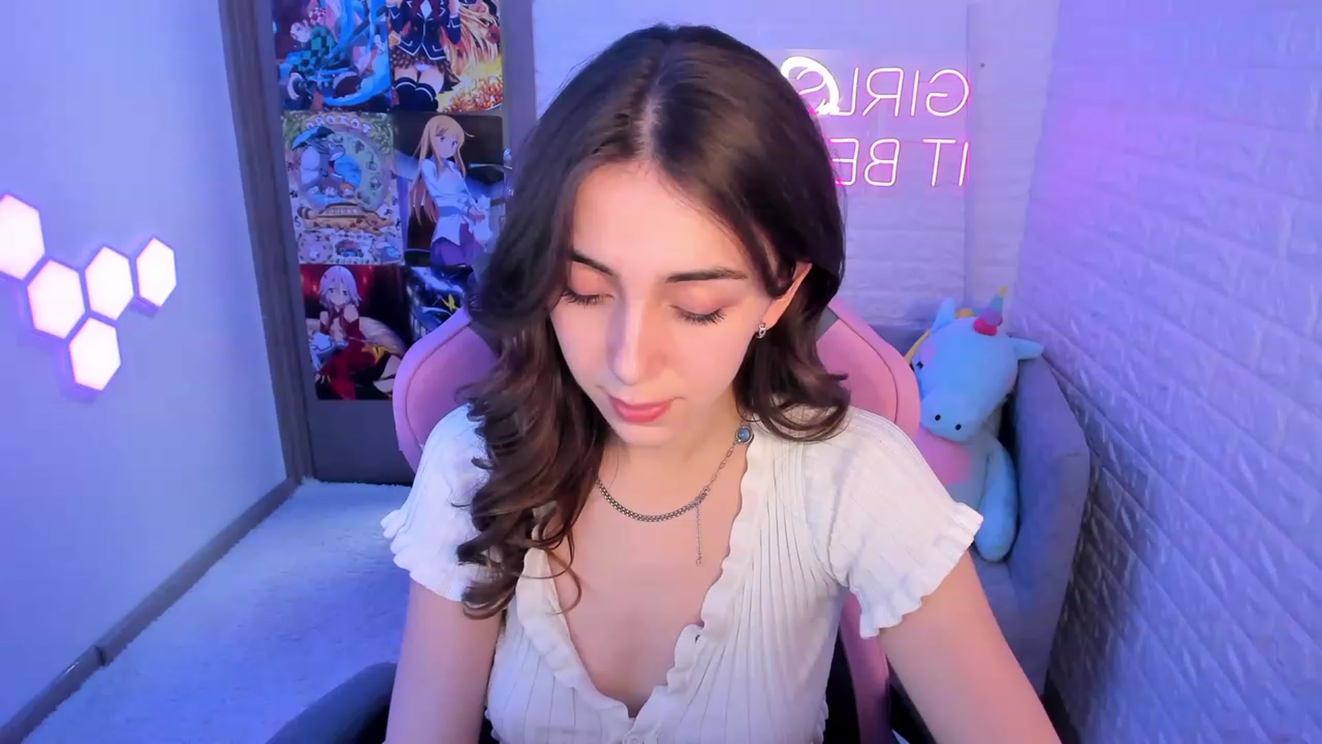 ElsaYoung video thumbnail